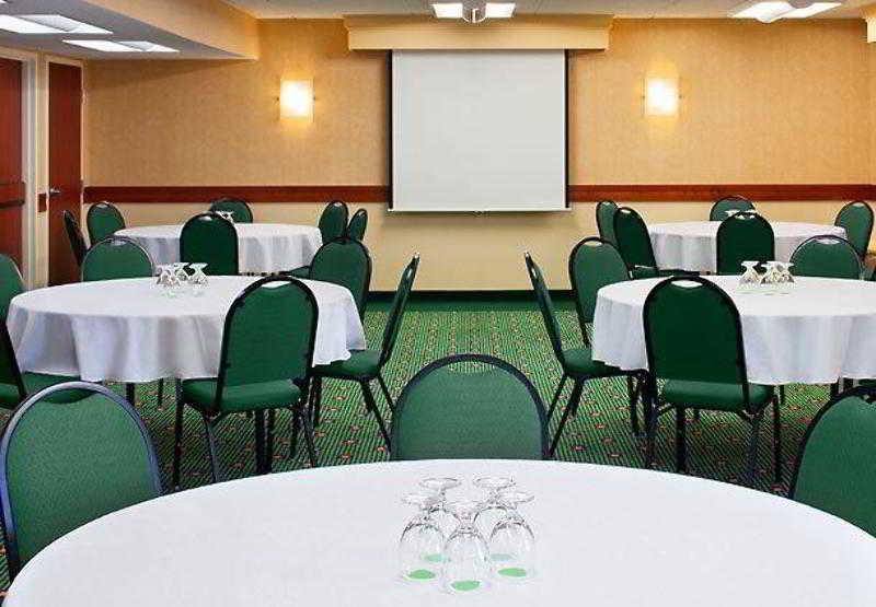 Courtyard By Marriott Atlanta Windy Hill/Ballpark Smyrna Buitenkant foto